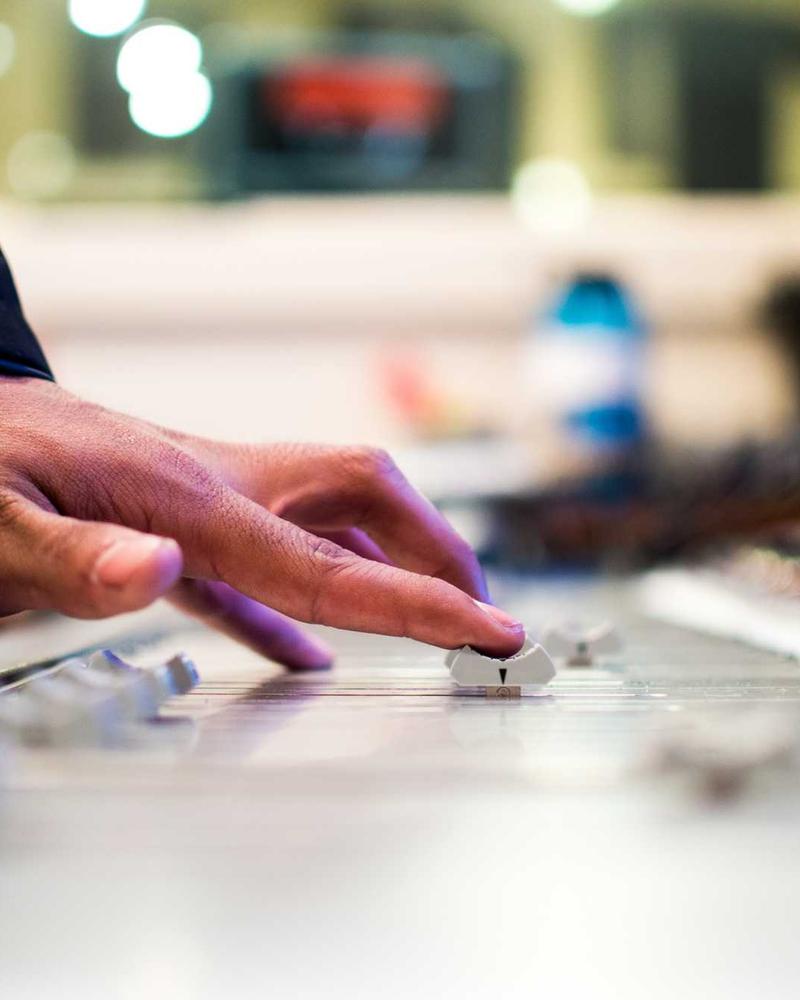 Independent Day - Image 2